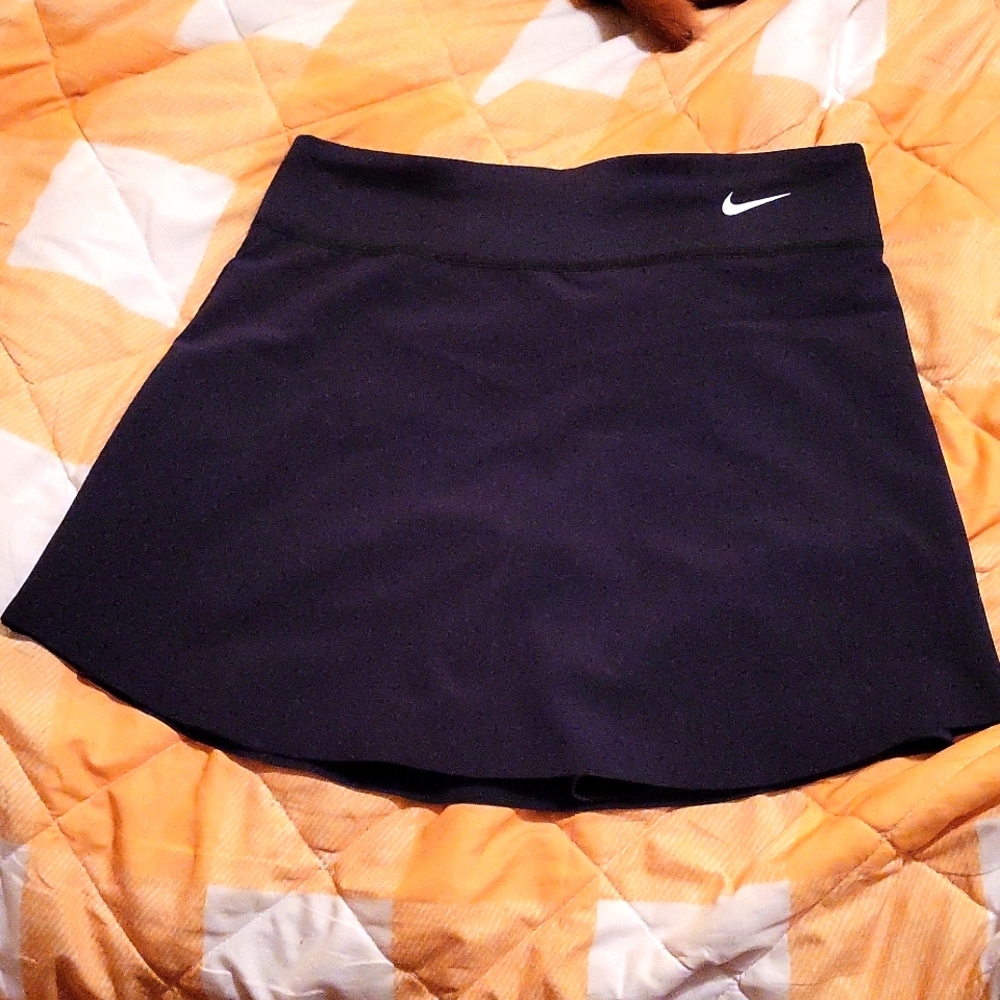 Nike Dri-Fit Skort. Girls XL (but fits up to a women's S)